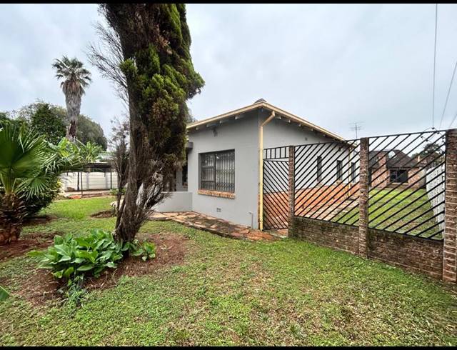 3 BEDROOM HOUSE FOR SALE IN BRENTHURST